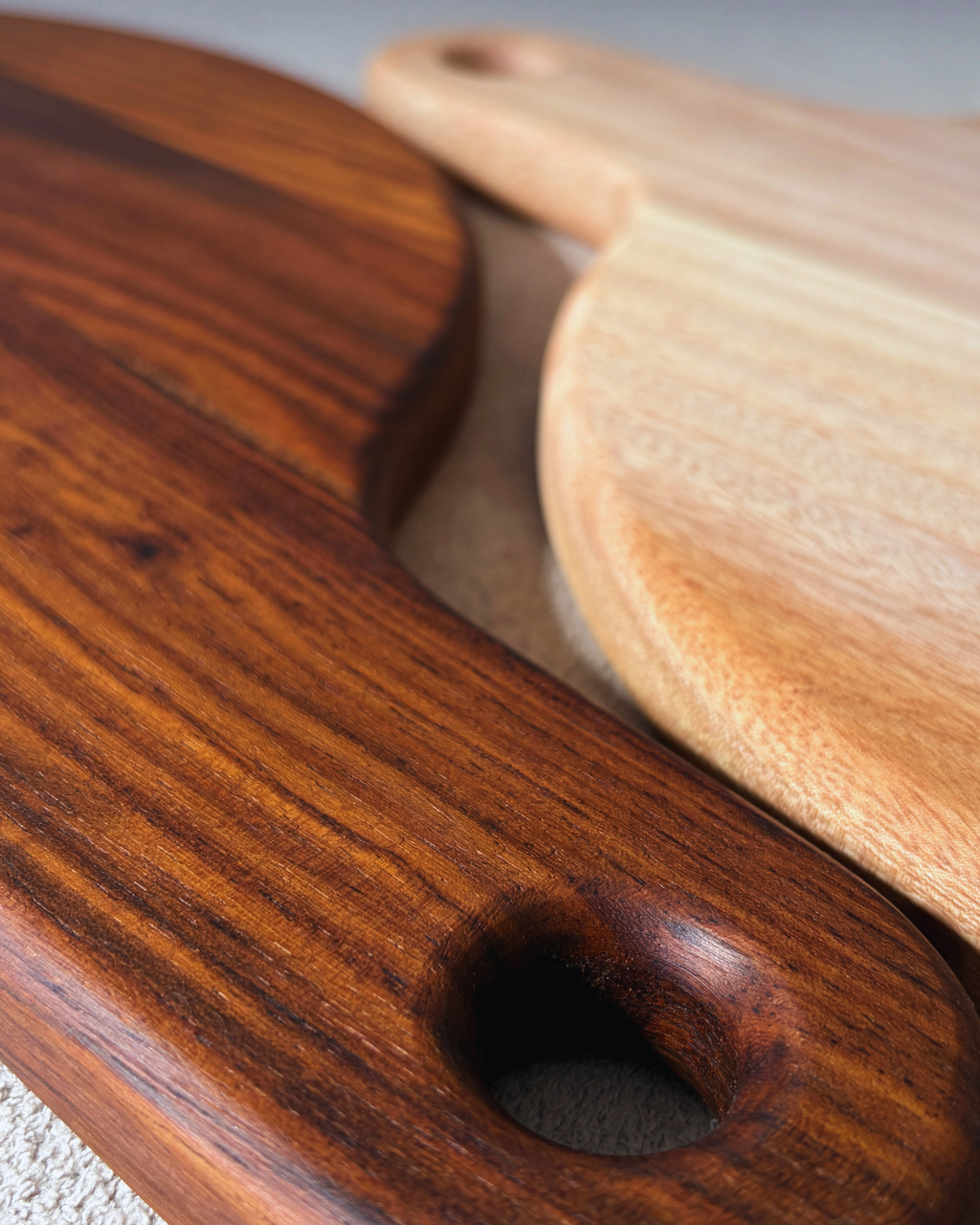 Round Cutting Board (Sersou)
